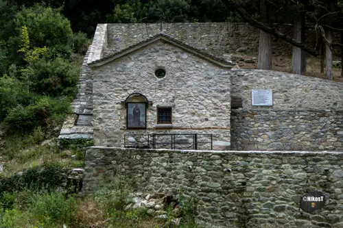 Ιερά Μονή Τιμίου Προδρόμου Σερρών μονοπάτι Παρεκκλήσι της Αγίας Παρασκευής